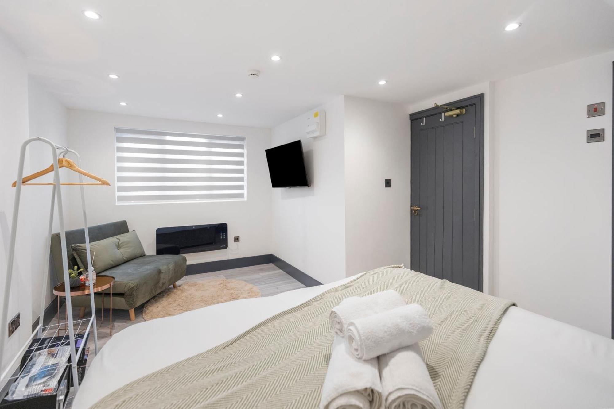 Neutral Zen Serene Sanctuary Londra