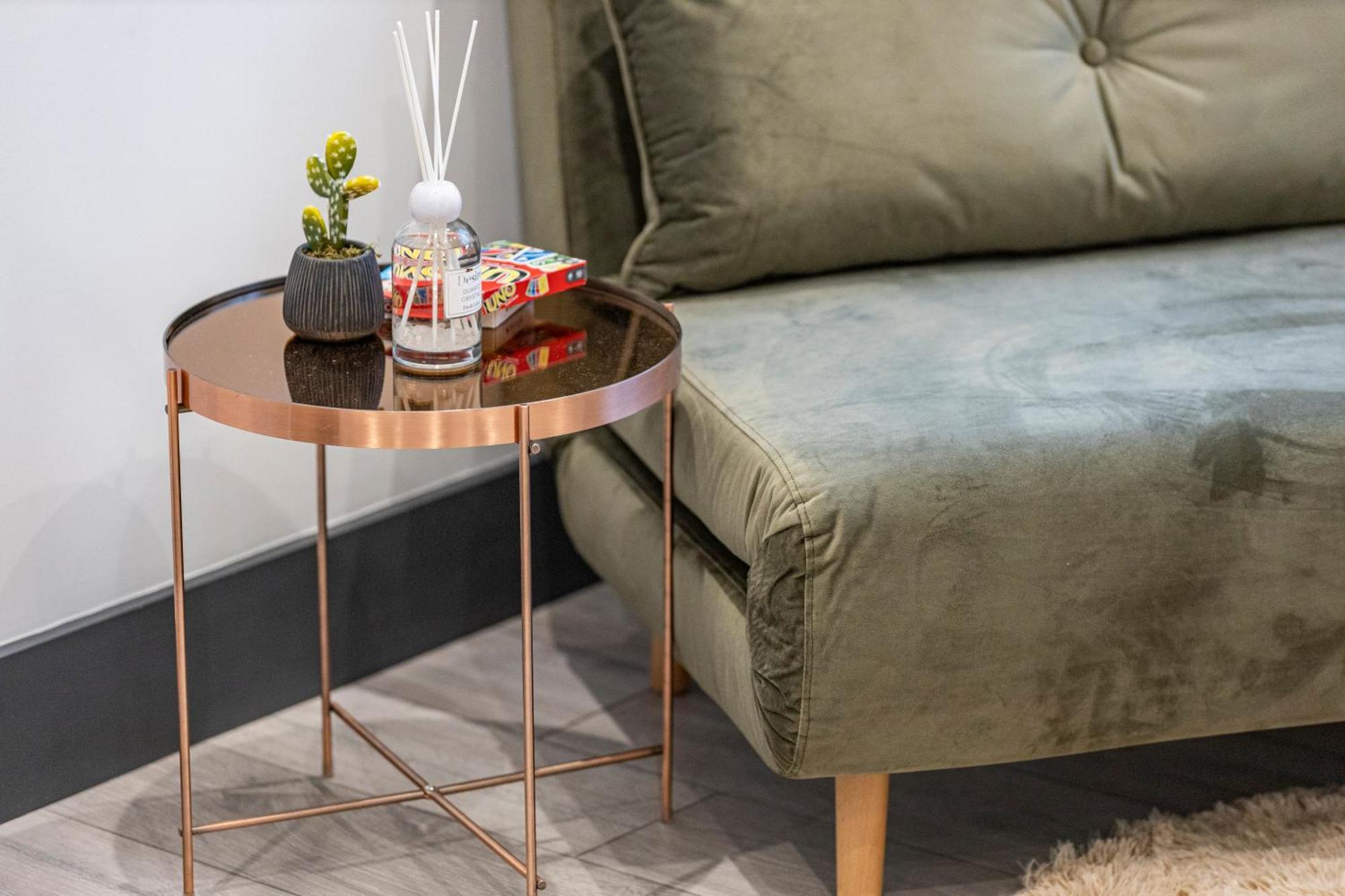 Apartment Neutral Zen Serene Sanctuary London